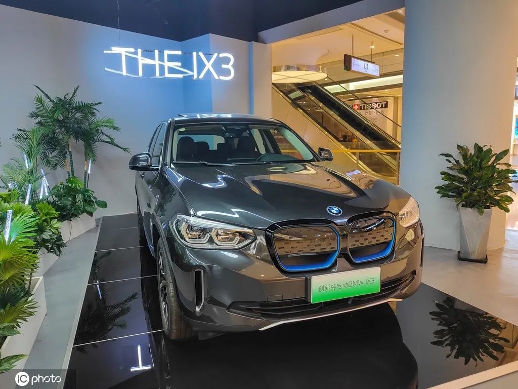 图：宝马旗下纯电动车BMW iX3